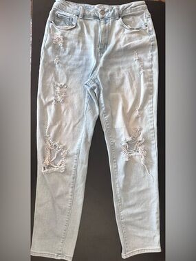 Wax Jean Light Blue Distressed Jeans